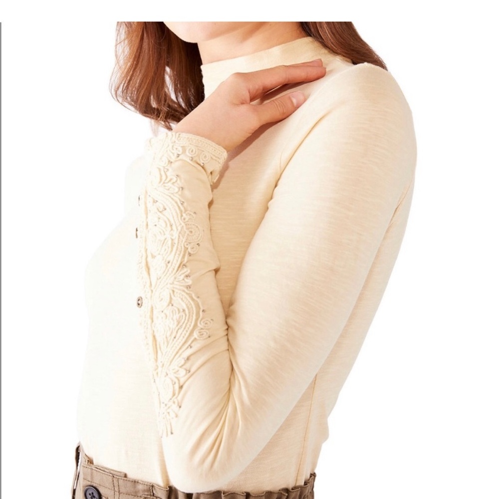 NWT FREE PEOPLE “HOOKED ON YOU” MOCK NECK TOP IN WHEAT SIZE MED - Picture 2 of 13